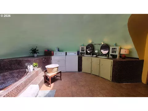 Other - 86131 Cherokee Dr, Eugene, OR 97402 photo 2 of 10