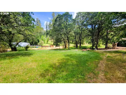 Exterior - 86131 Cherokee Dr, Eugene, OR 97402 photo 6 of 9