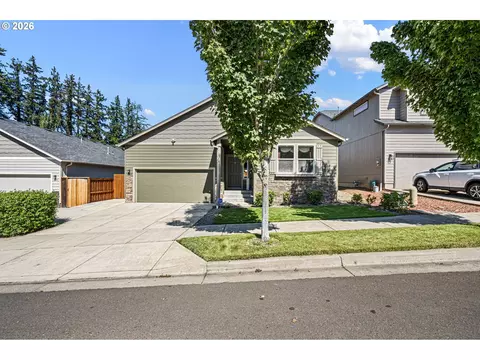 Exterior - 5460 Pinehurst St, Springfield, OR 97478 photo 2 of 10
