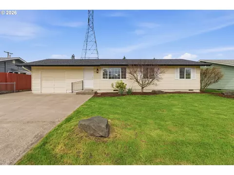 1450 W Quinalt St, Springfield, OR 97477
