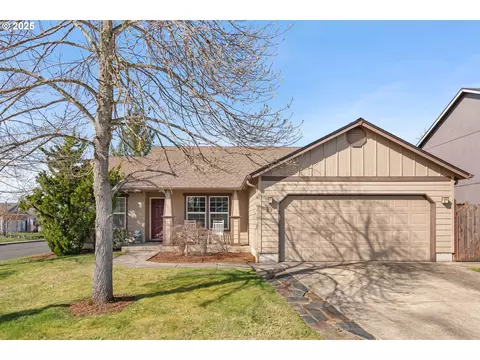 28 Honer Loop, Creswell, OR 97426