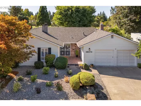 19070 NW Dorena St, Portland, OR 97229
