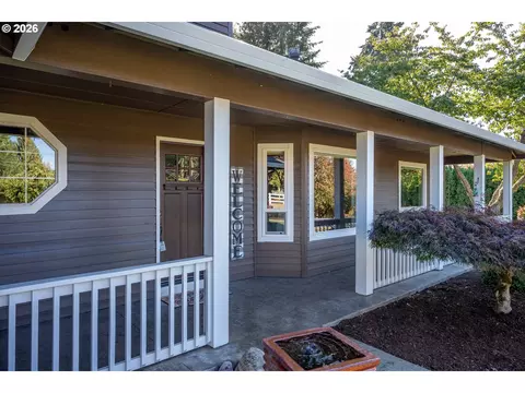 Exterior - 7326 SE Cottrell Rd, Gresham, OR 97080 photo 2 of 11