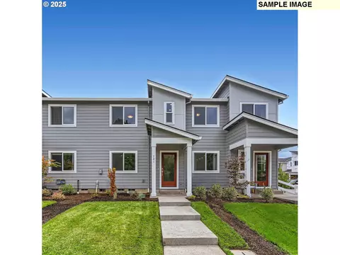 2576 Sawtelle Dr, Woodburn, OR 97071