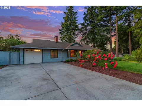 9406 NE Alpine St, Vancouver, WA 98664