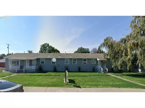 204 SE 12th St, College Place, WA 99324