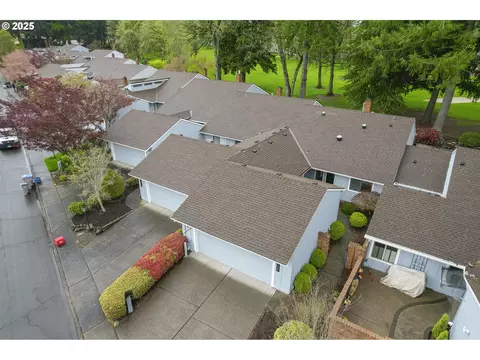 9485 SW Brentwood Pl, Portland, OR 97224