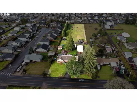 829 Toliver Rd, Molalla, OR 97038