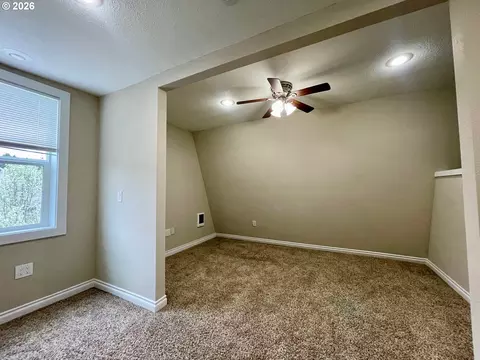 Bedroom - 38859 Jerger St, Sandy, OR 97055 photo 3 of 3
