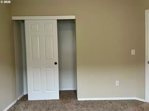 Bedroom - 38859 Jerger St, Sandy, OR 97055 photo 2 of 3