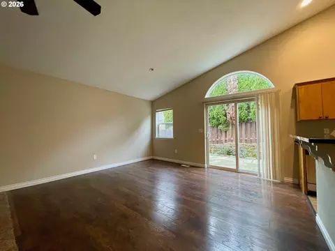 Living - 38859 Jerger St, Sandy, OR 97055 photo 1 of 3