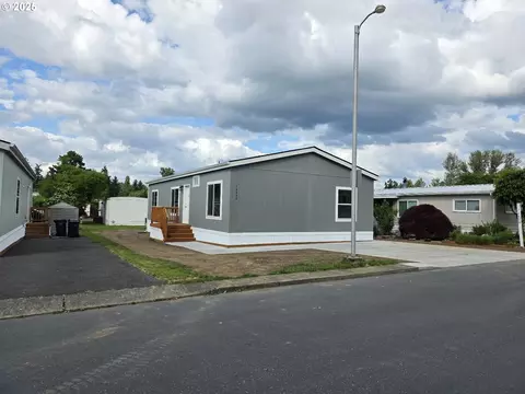 16830 SE 80th Pl, Milwaukie, OR 97267