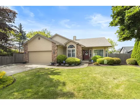1537 W 13th Ave, Junction City, OR 97448