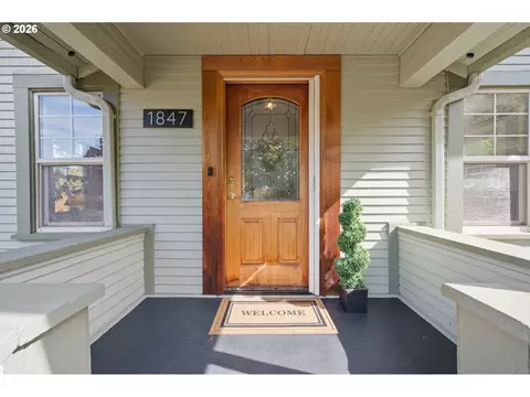 Entry Way - 1847 Orchard St, Eugene, OR 97403 photo 1 of 1