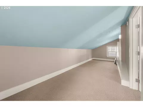 Bedroom - 1847 Orchard St, Eugene, OR 97403 photo 8 of 10