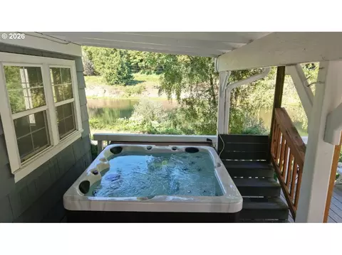 Exterior - 11354 Highway 36, Mapleton, OR 97453 photo 2 of 6
