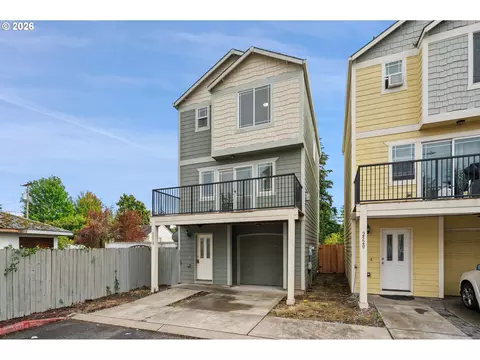 2518 SE 130th Ave, Portland, OR 97236