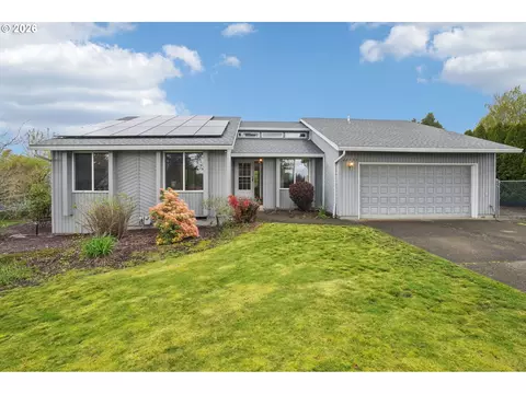 22735 SE Naomi Dr, Damascus, OR 97089