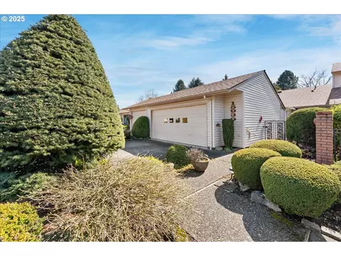 15930 SW Greens Way, Tigard, OR 97224