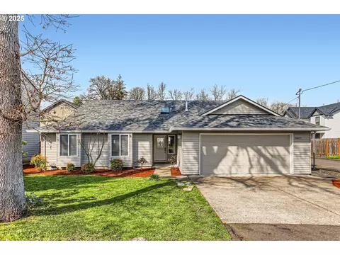 31827 NW Pacific St, North Plains, OR 97133