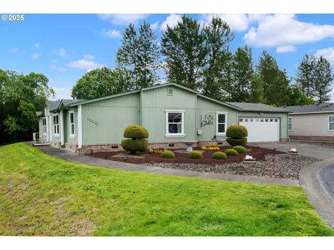 51466 SE Hood View Dr #131, Scappoose, OR 97056