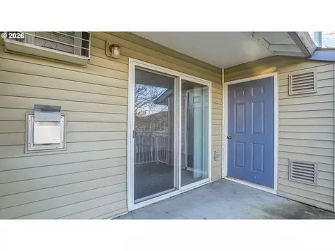 Exterior - 4614 W Powell Blvd #258, Gresham, OR 97030 photo 2 of 6