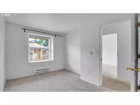 Bedroom - 4614 W Powell Blvd #258, Gresham, OR 97030 photo 6 of 6