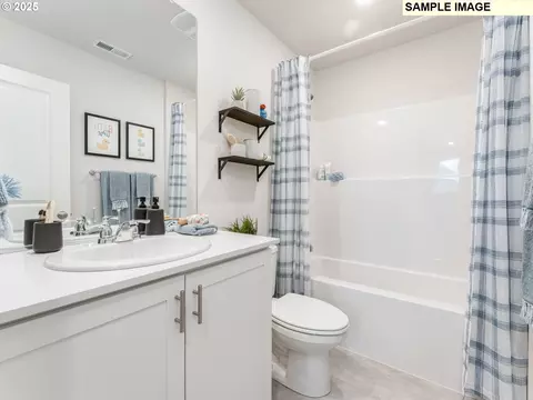 Bath - 1106 SE 193rd Pl, Camas, WA 98607 photo 1 of 1