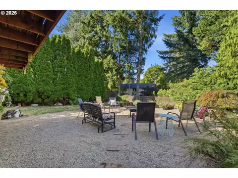 Exterior - 2160 SE Paloma Dr, Gresham, OR 97080 photo 9 of 19