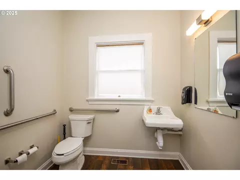Bath - 990 W 7th Ave, Eugene, OR 97402 photo 1 of 2