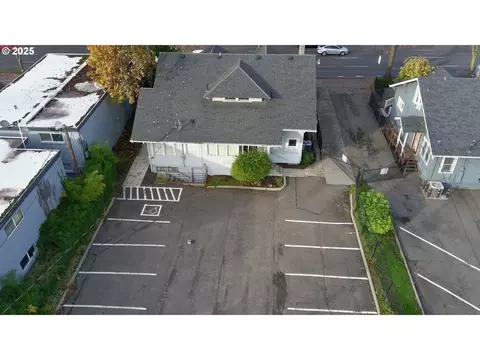 Exterior - 990 W 7th Ave, Eugene, OR 97402 photo 12 of 12