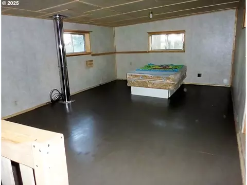 Bedroom - 69443 Wickens Ln, Elgin, OR 97827 photo 1 of 1