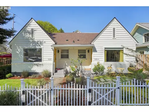 1035 SE 16th Ave, Portland, OR 97214