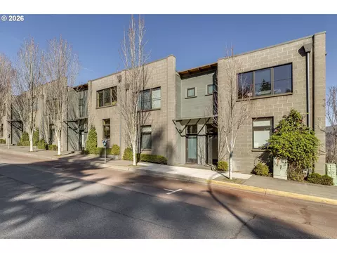 606 Cascade Ave #1, Hood River, OR 97031
