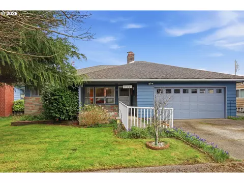1140 Michigan Ave, Coos Bay, OR 97420