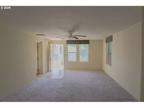 202 Munsel Creek Loop, Florence, OR 97439 photo 14