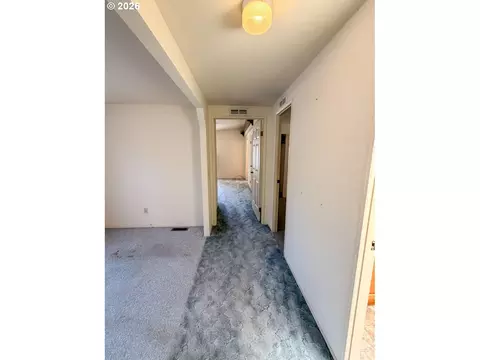 202 Munsel Creek Loop, Florence, OR 97439 photo 15