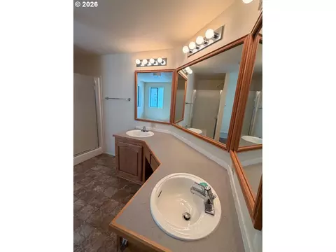 202 Munsel Creek Loop, Florence, OR 97439 photo 20