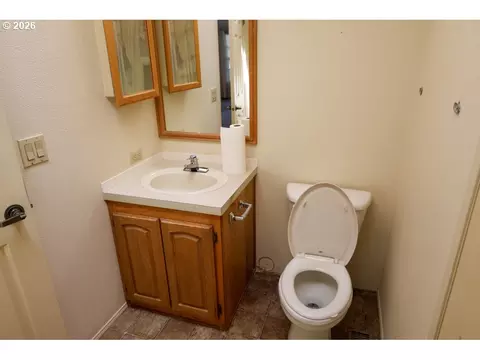 202 Munsel Creek Loop, Florence, OR 97439 photo 26