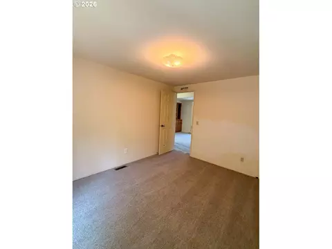 202 Munsel Creek Loop, Florence, OR 97439 photo 17