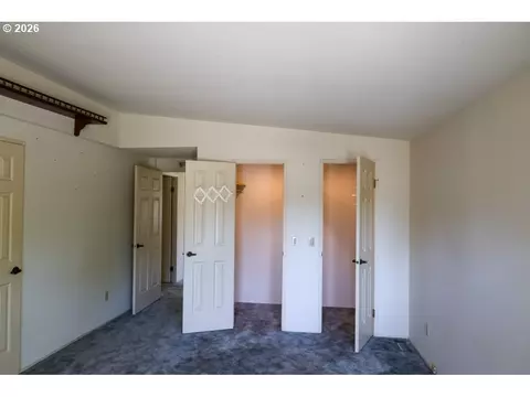 202 Munsel Creek Loop, Florence, OR 97439 photo 23