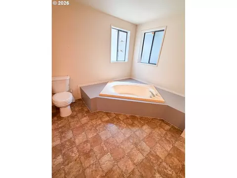 202 Munsel Creek Loop, Florence, OR 97439 photo 22