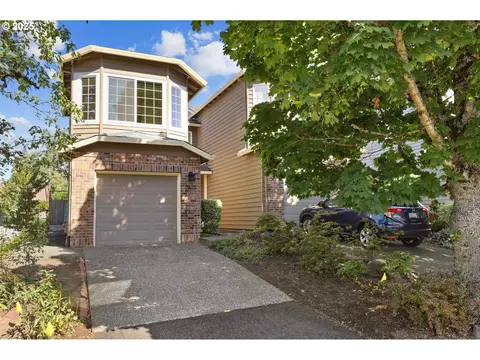 3833 SW Troy St, Portland, OR 97219