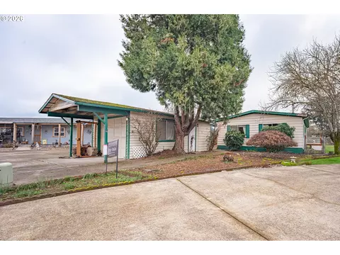 3393 Snow Peak Pl, Lebanon, OR 97355