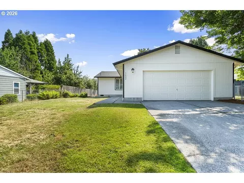 1602 NE Centurion Pl, Gresham, OR 97030 photo 5