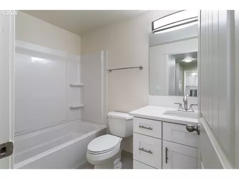 1602 NE Centurion Pl, Gresham, OR 97030 photo 24