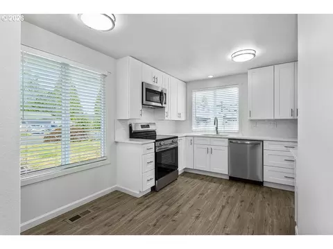 1602 NE Centurion Pl, Gresham, OR 97030 photo 20