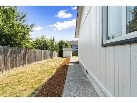 1602 NE Centurion Pl, Gresham, OR 97030 photo 30