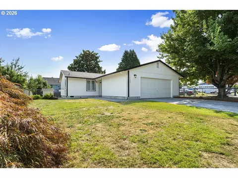 1602 NE Centurion Pl, Gresham, OR 97030 photo 1