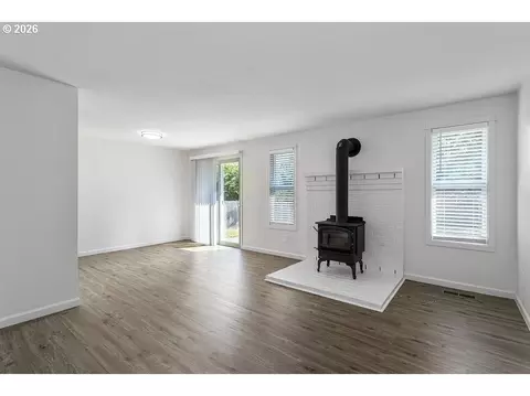 1602 NE Centurion Pl, Gresham, OR 97030 photo 11
